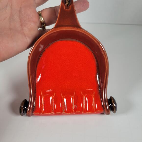 Vintage Orange and Brown Spur Ashtray with Handle, Mid-Century Modern Farmhouse - Picture 10 of 12